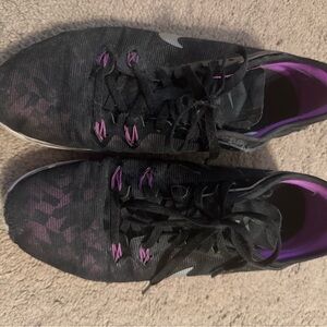 Nike Women's Black and Purple Athletic Shoes